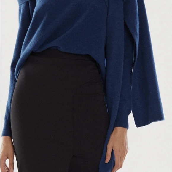 Halston sweater - Picture 6 of 7